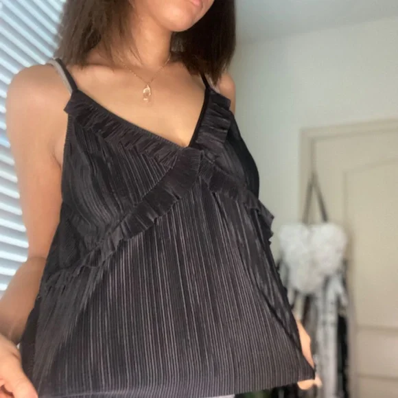 Top - Picture 2 of 2